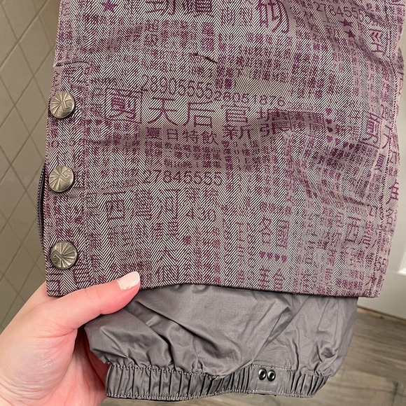 Burton Women’s DRYRIDE Snowboarding Snow Pants with Purple Graphic Design Size M - Picture 8 of 14